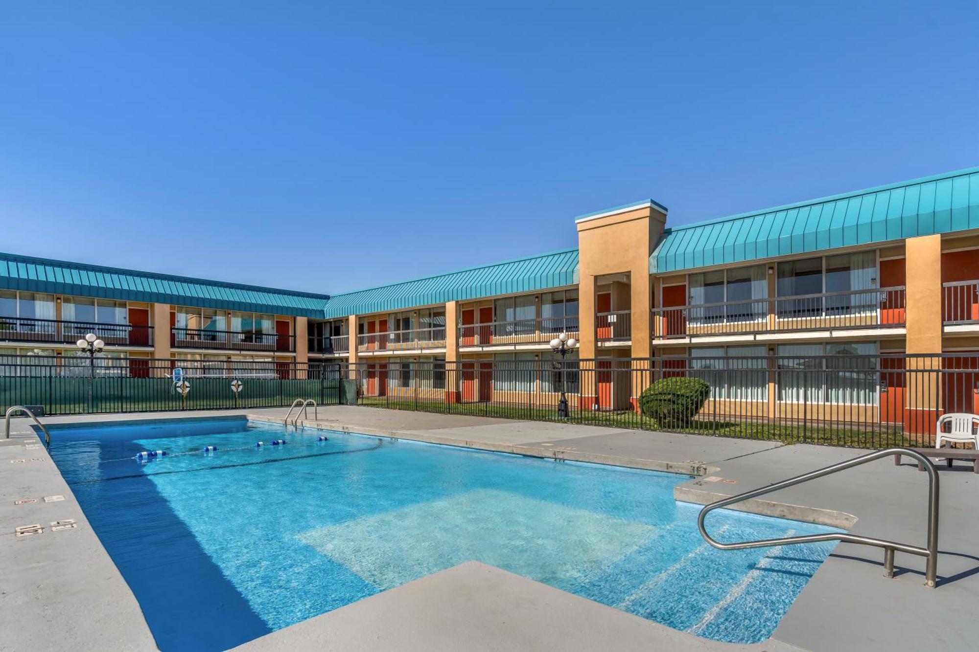 Quality Inn Тукумкари Экстерьер фото